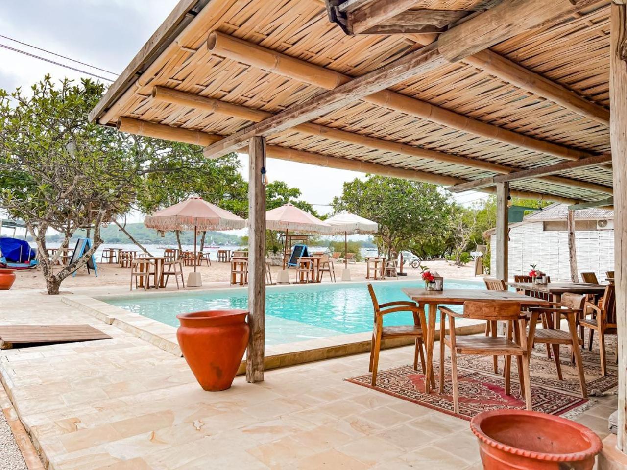 Bungalow Cafe Gili Beachfront Gili Meno Eksteriør billede