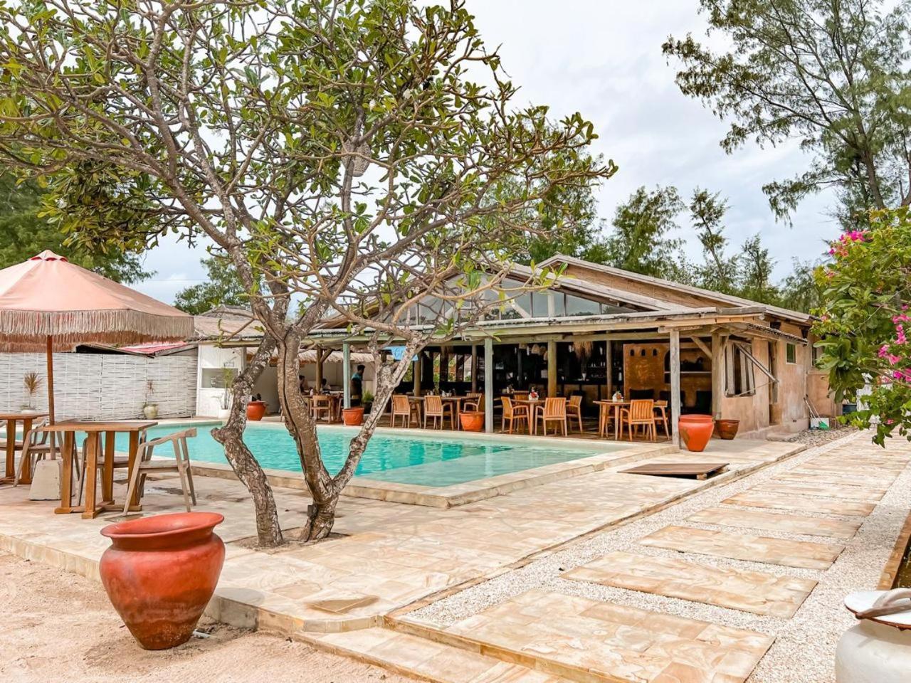 Bungalow Cafe Gili Beachfront Gili Meno Eksteriør billede